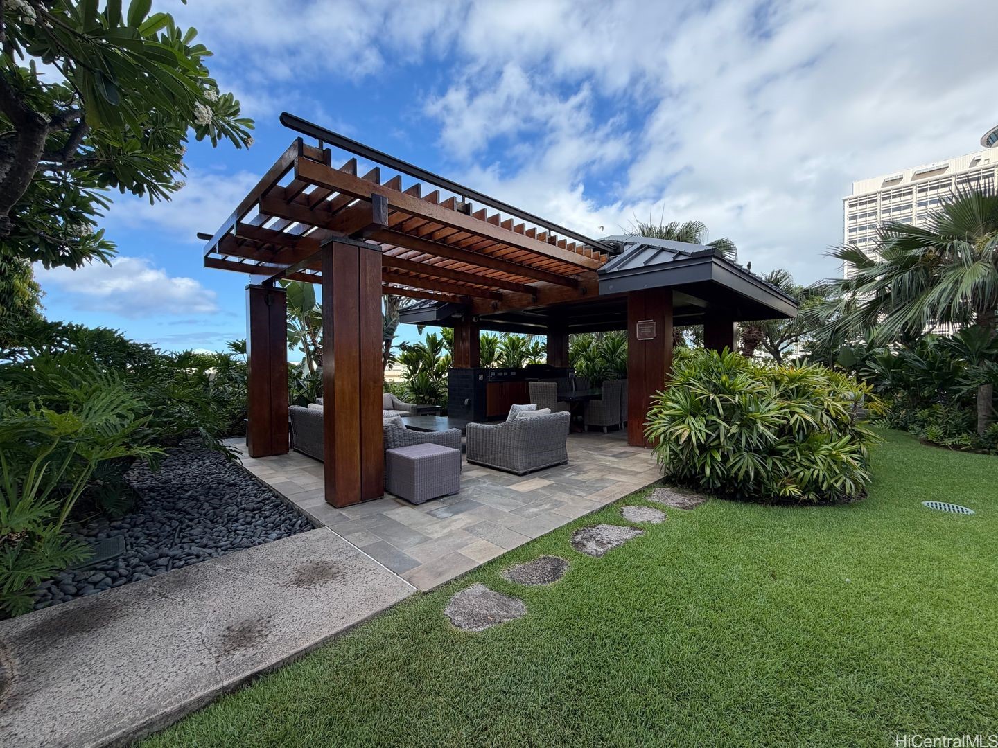 1555 Kapiolani Boulevard 1901 Property Photo 15