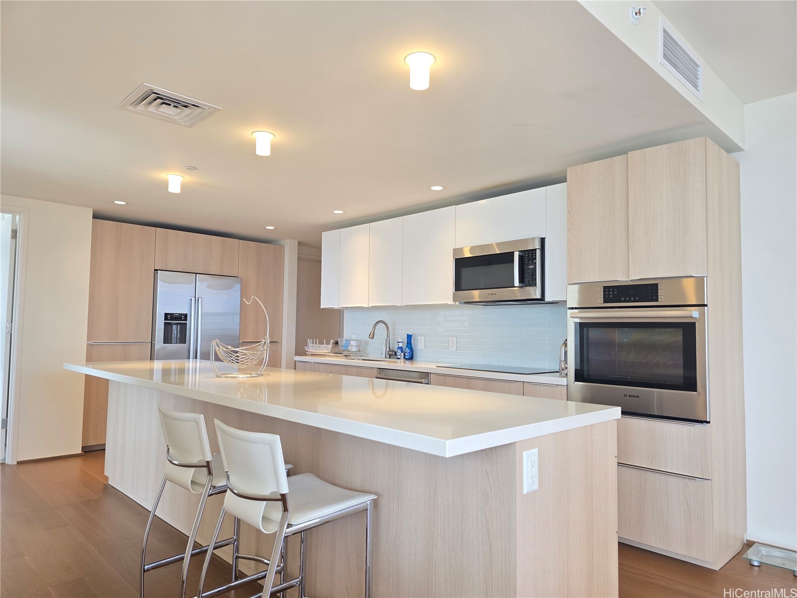 888 Kapiolani Boulevard 2105 Property Photo 3