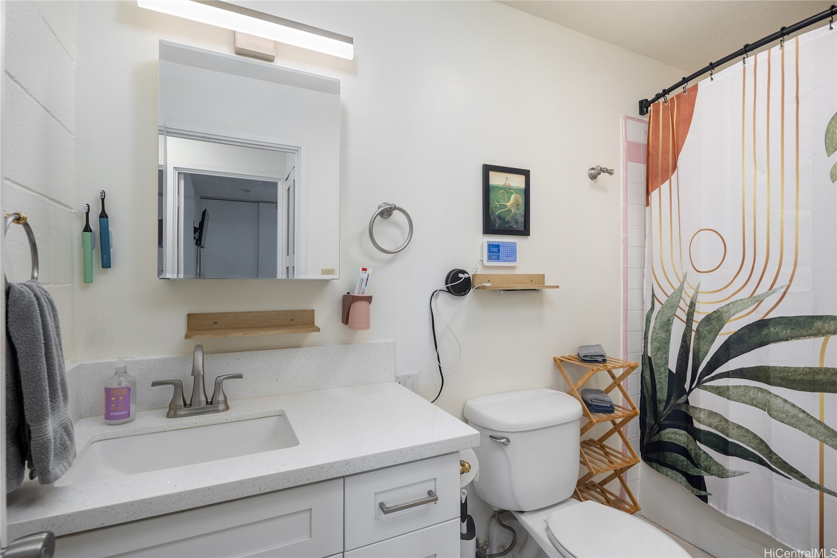 3151 Monsarrat Avenue 502 Property Photo 18