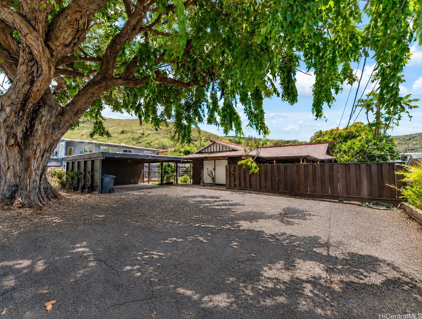 313 Anolani Street Property Photo 1