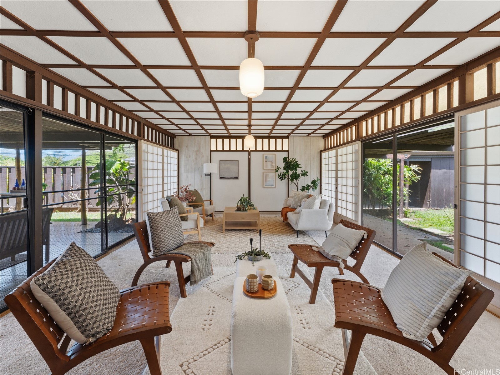 313 Anolani Street Property Photo 2