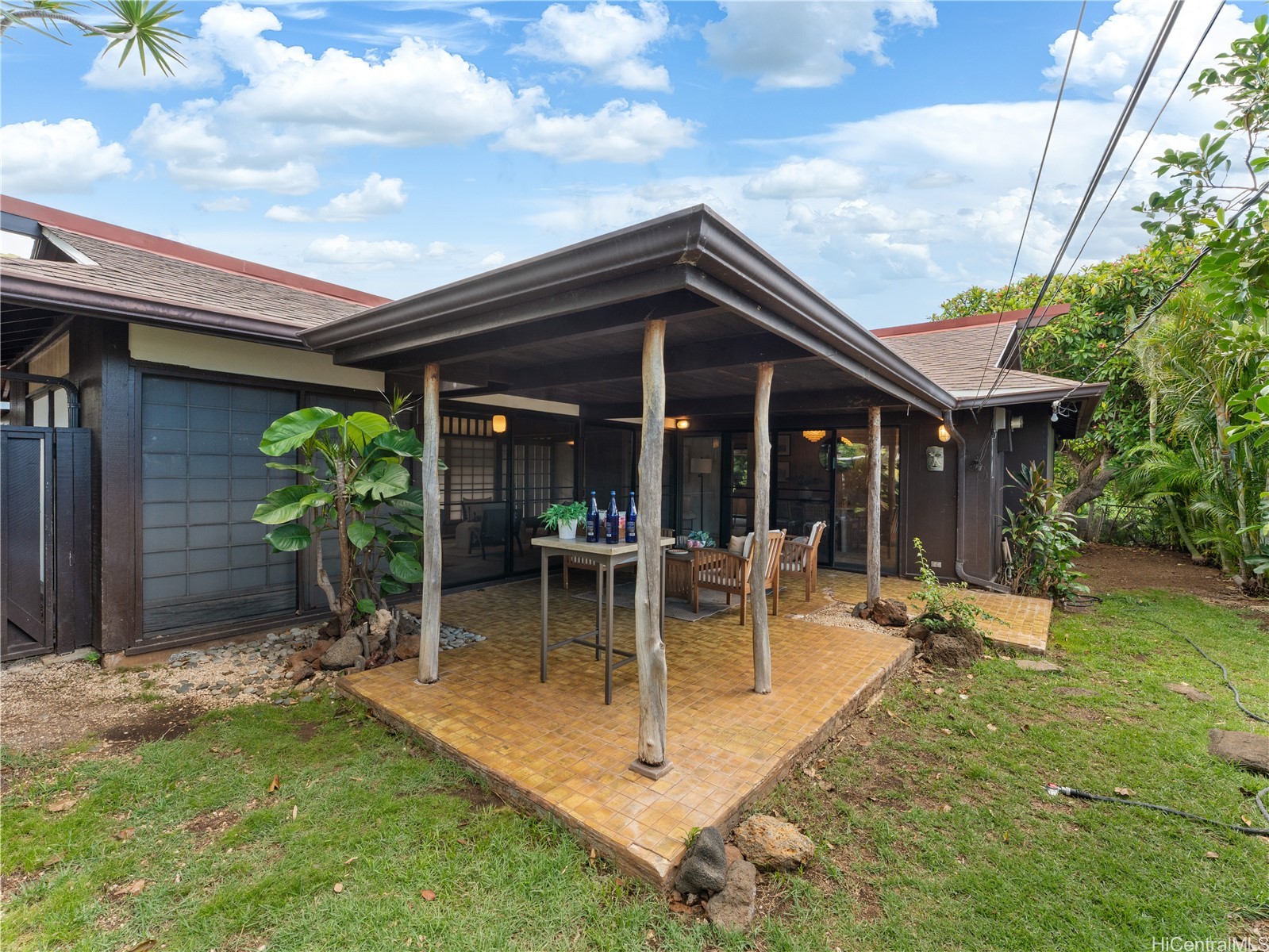 313 Anolani Street Property Photo 7