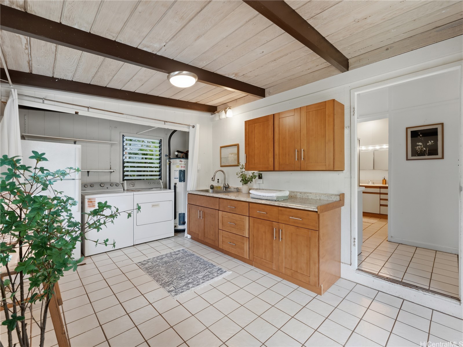313 Anolani Street Property Photo 16
