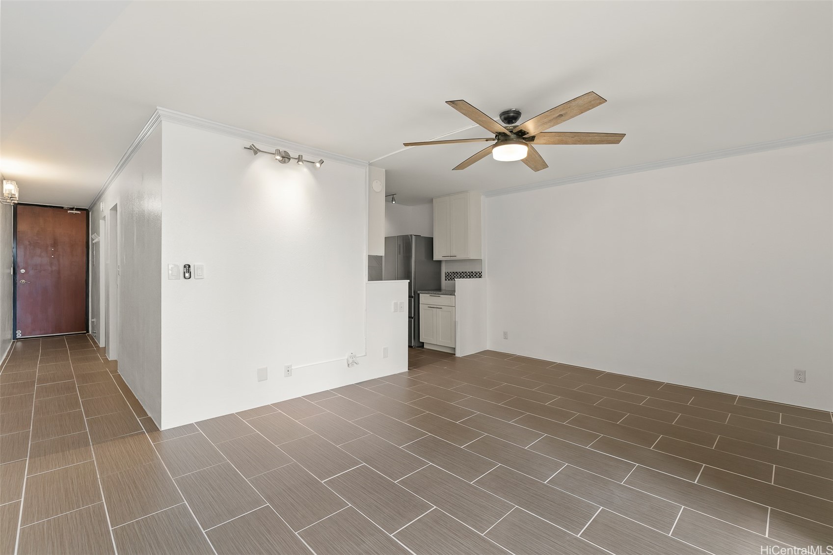 2092 Kuhio Avenue 906 Property Photo 7