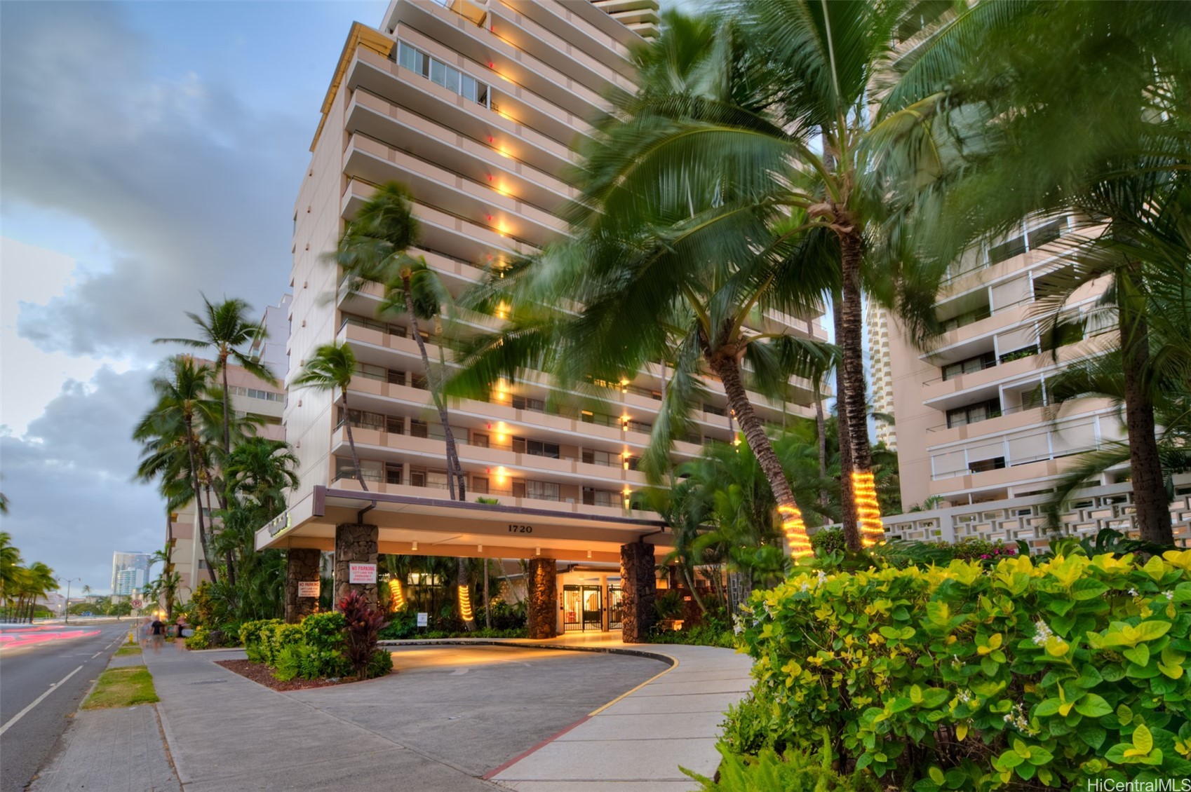 1720 Ala Moana Boulevard 706a Property Photo 1