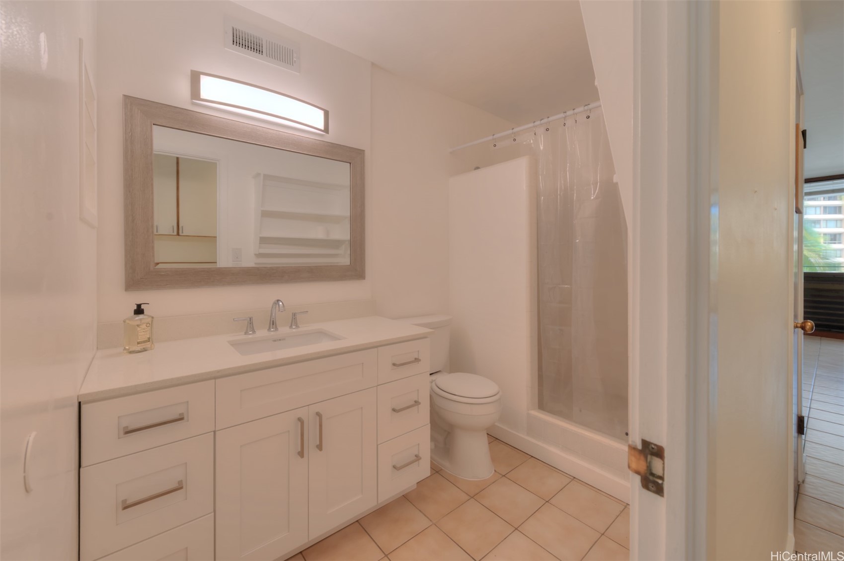 1720 Ala Moana Boulevard 706a Property Photo 8