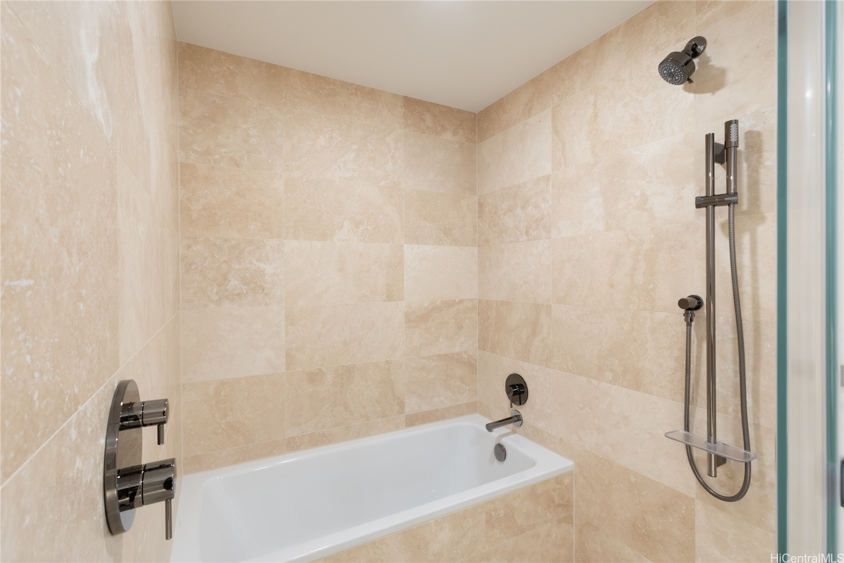333 Ward Avenue 1204 Property Photo 16
