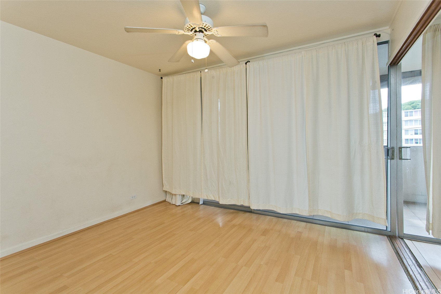 1423 Emerson Street 213 Property Photo 13