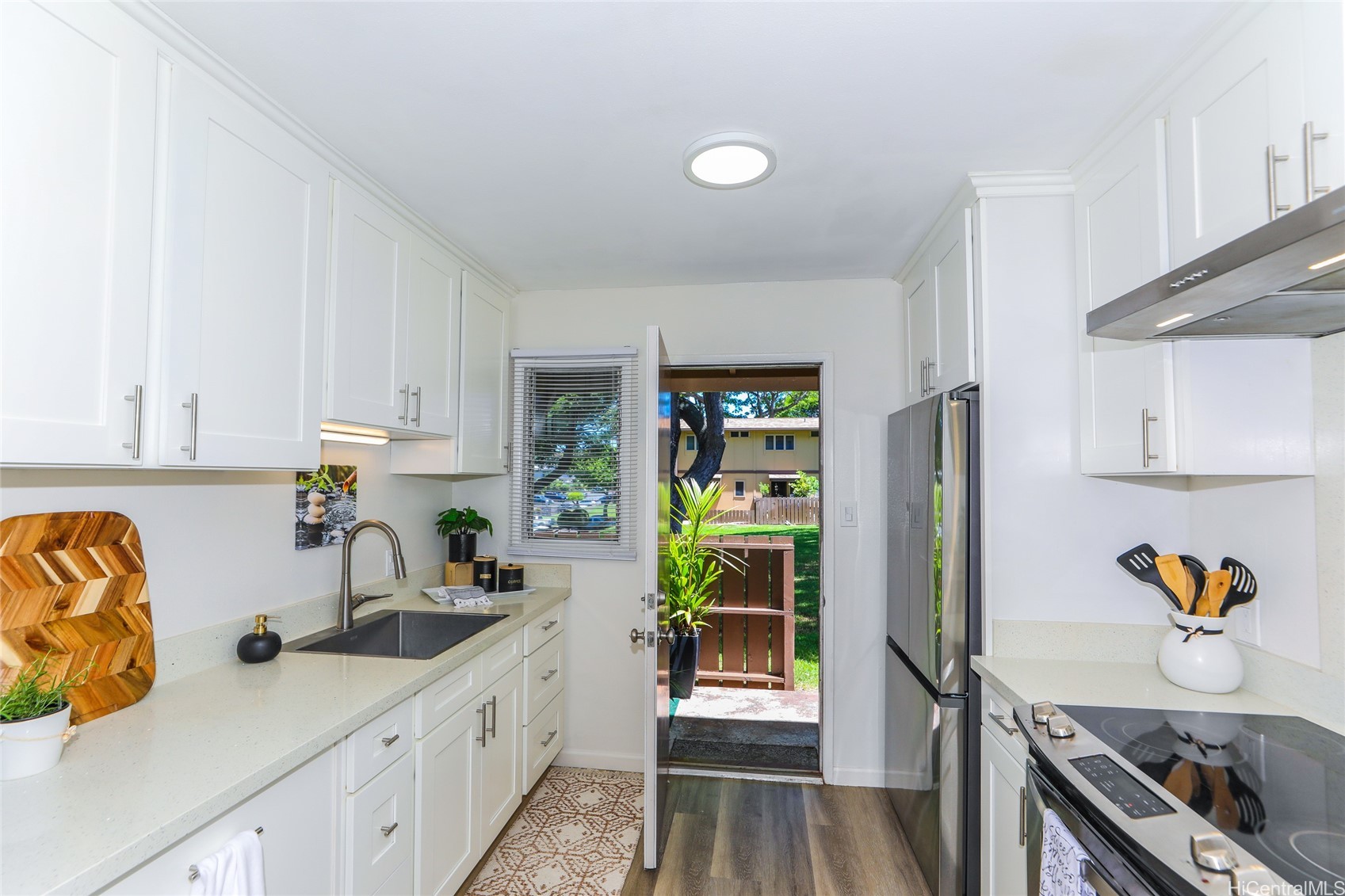 98-1384 Hinu Place 49 Property Photo 4