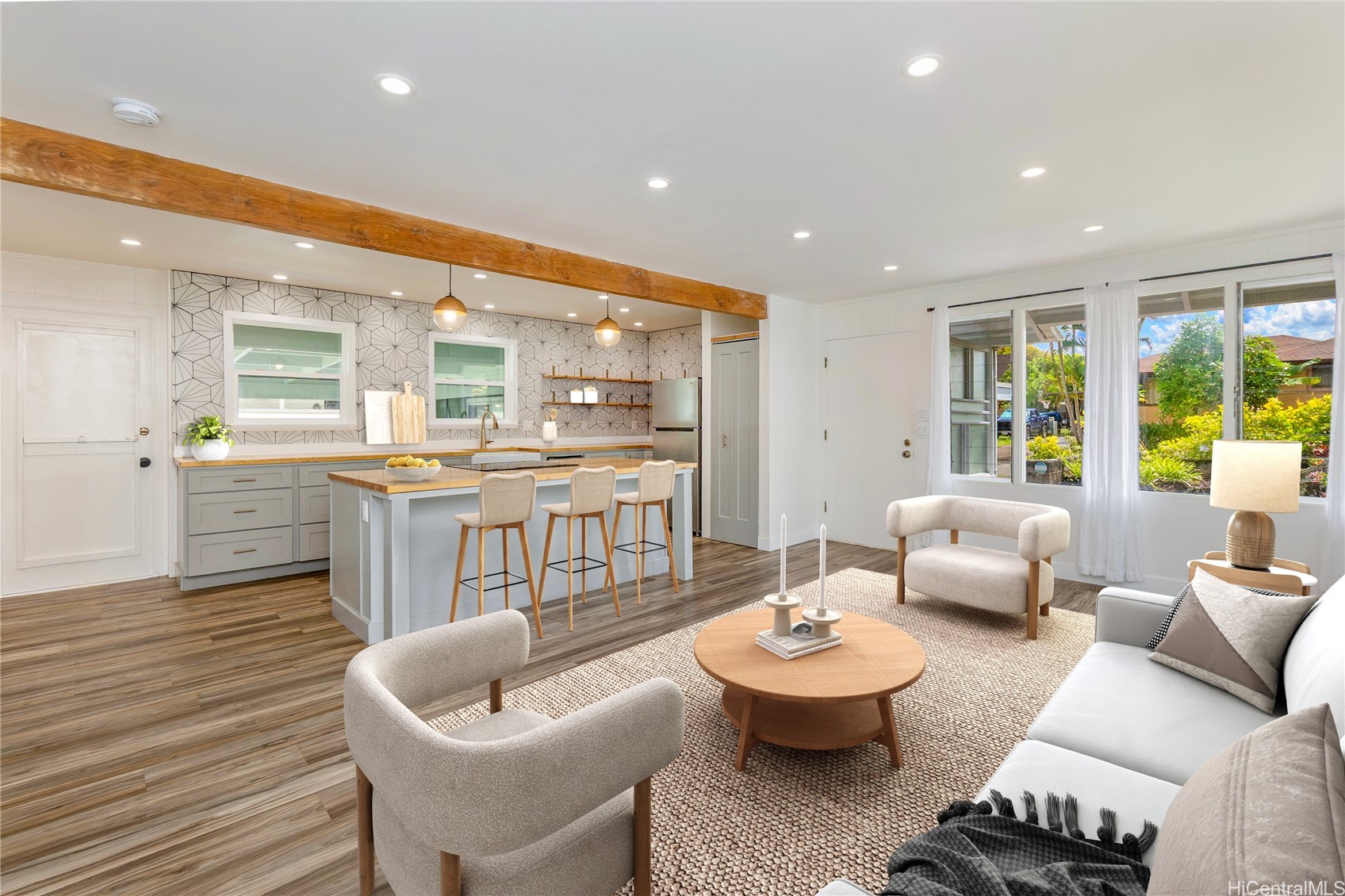 460 Iliwai Drive Property Photo 4