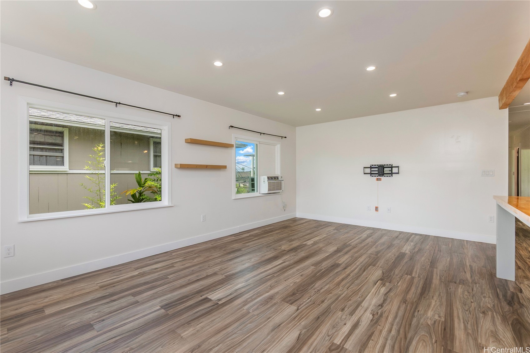460 Iliwai Drive Property Photo 5