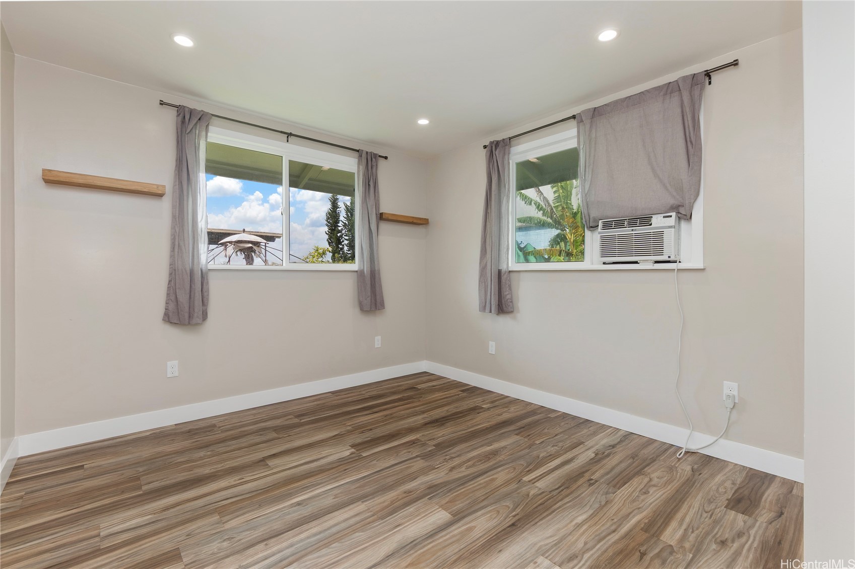 460 Iliwai Drive Property Photo 11