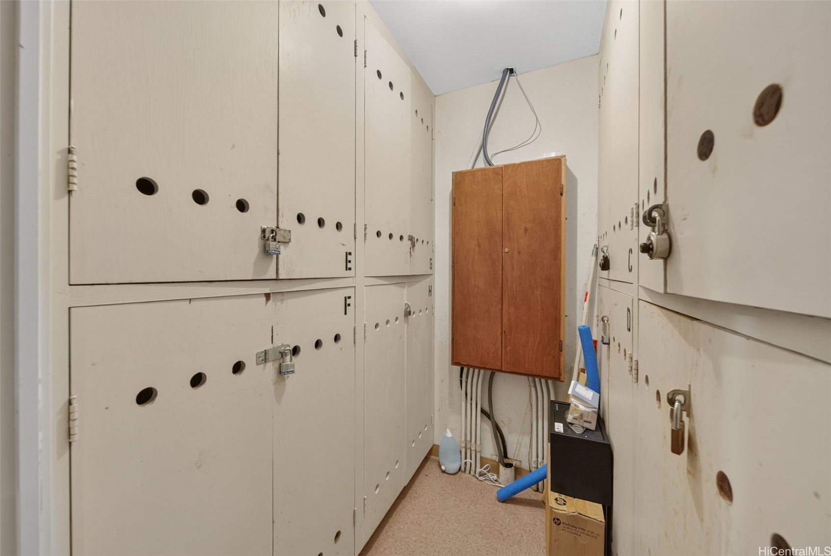 225 Queen Street 9g Property Photo 8