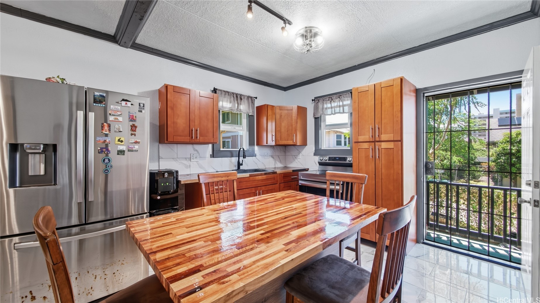 1068 Kinau Street B Property Photo 7