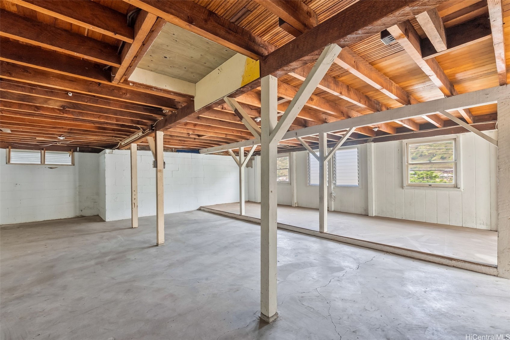 2077 10th Avenue Property Photo 13