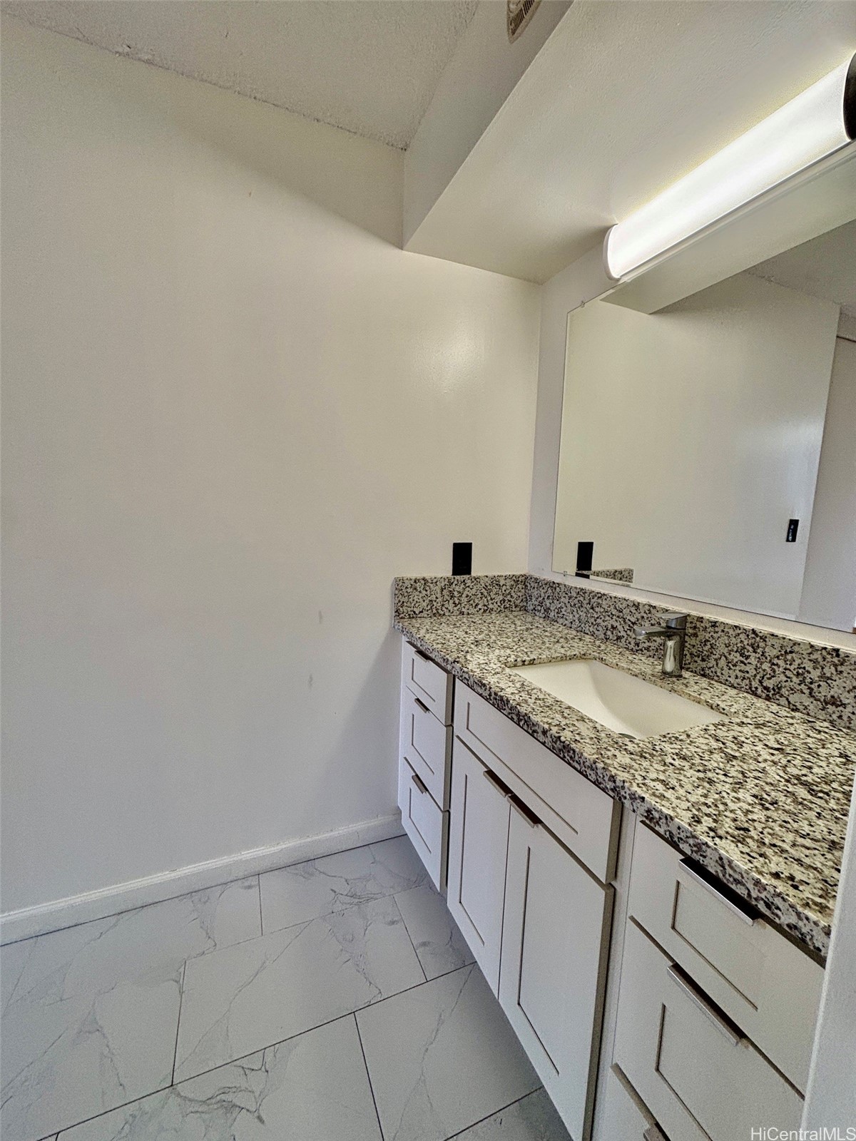 201 Ohua Avenue 905 Property Photo 8