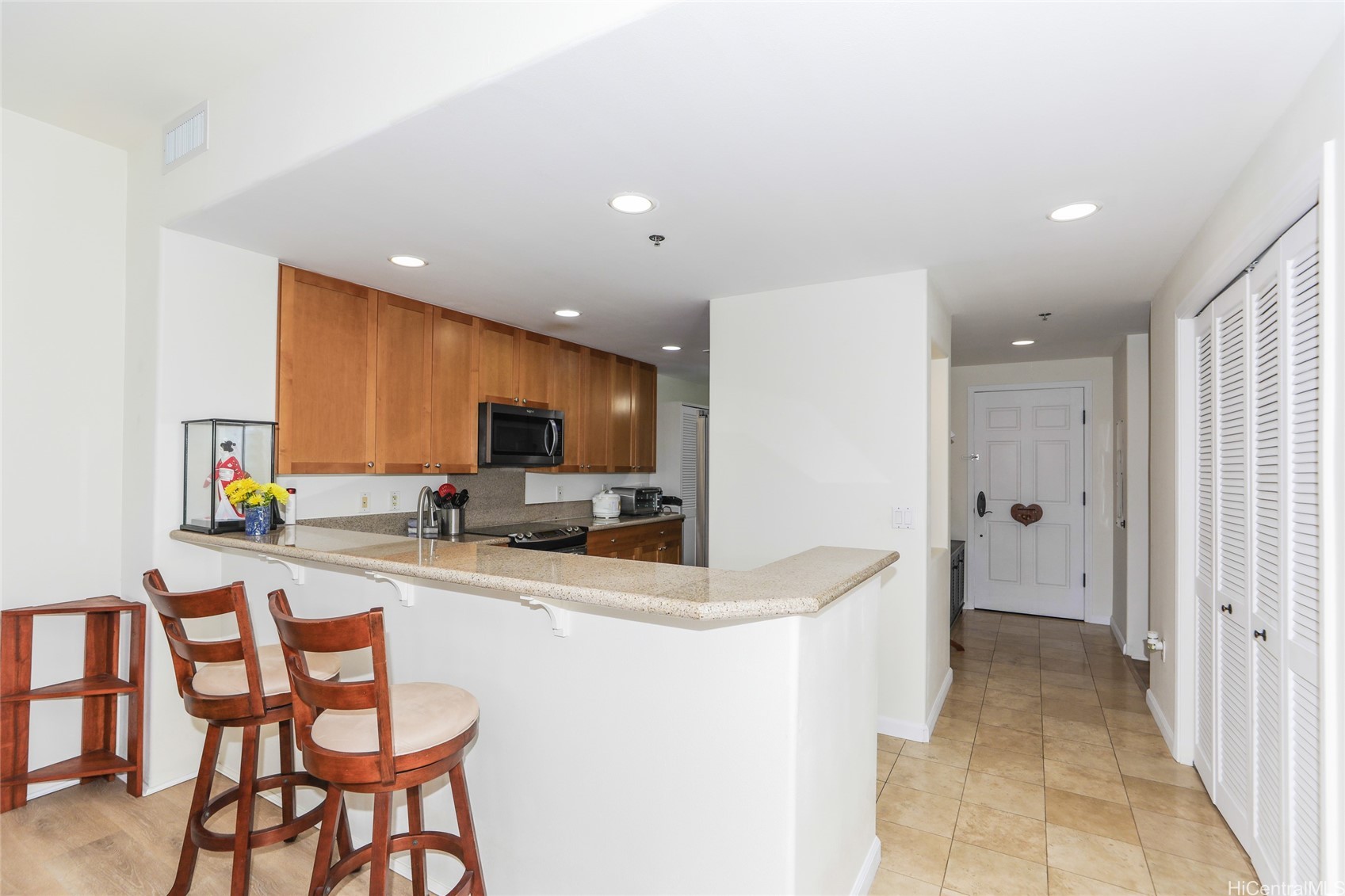 520 Lunalilo Home Road 8404 Property Photo 9