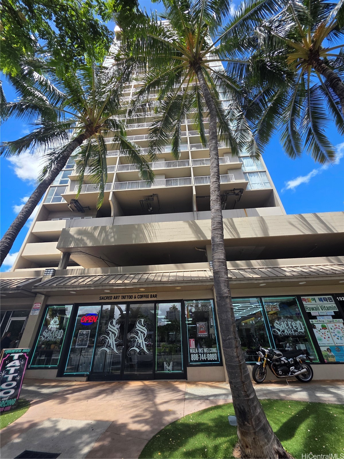 1925 Kalakaua Avenue 1004 Property Photo 1