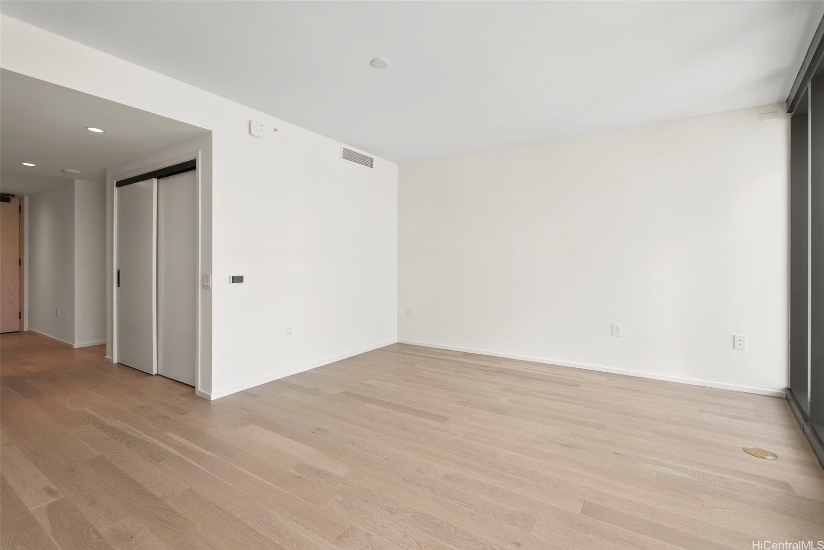 333 Ward Avenue 1213 Property Photo 21