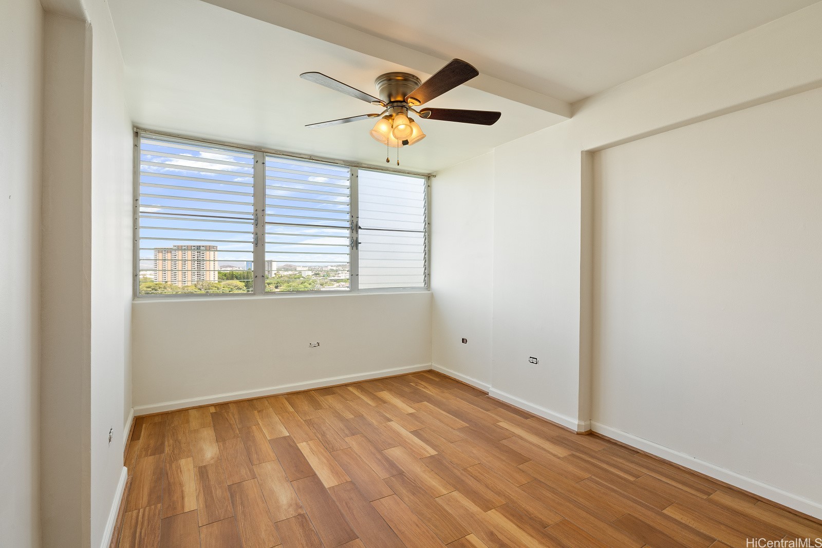 1619 Kamamalu Avenue 311 Property Photo 4