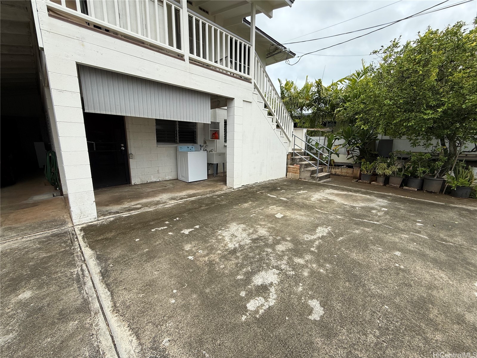 234 Oneawa Street B Property Photo 9