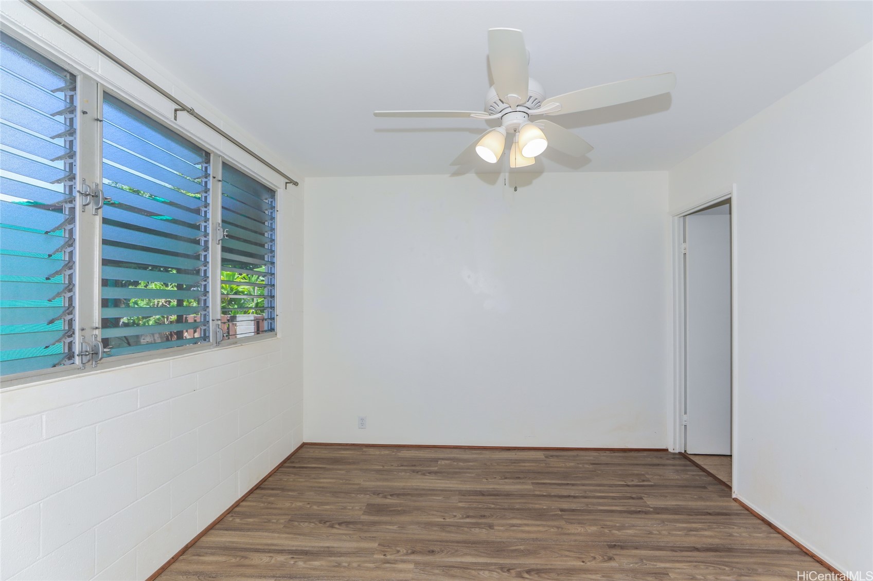 95-257 Kaopua Loop Property Photo 16