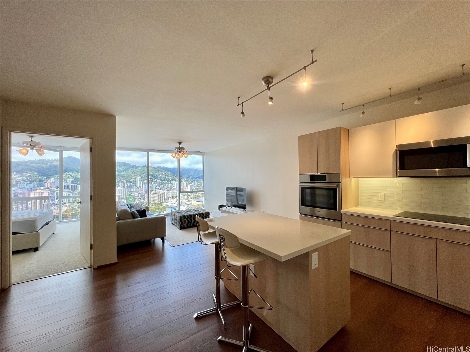 888 Kapiolani Boulevard 3712 Property Photo 3