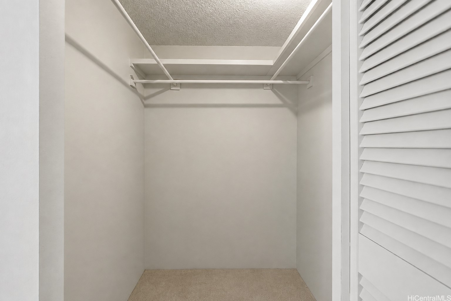 1425 Ward Avenue 3w Property Photo 16