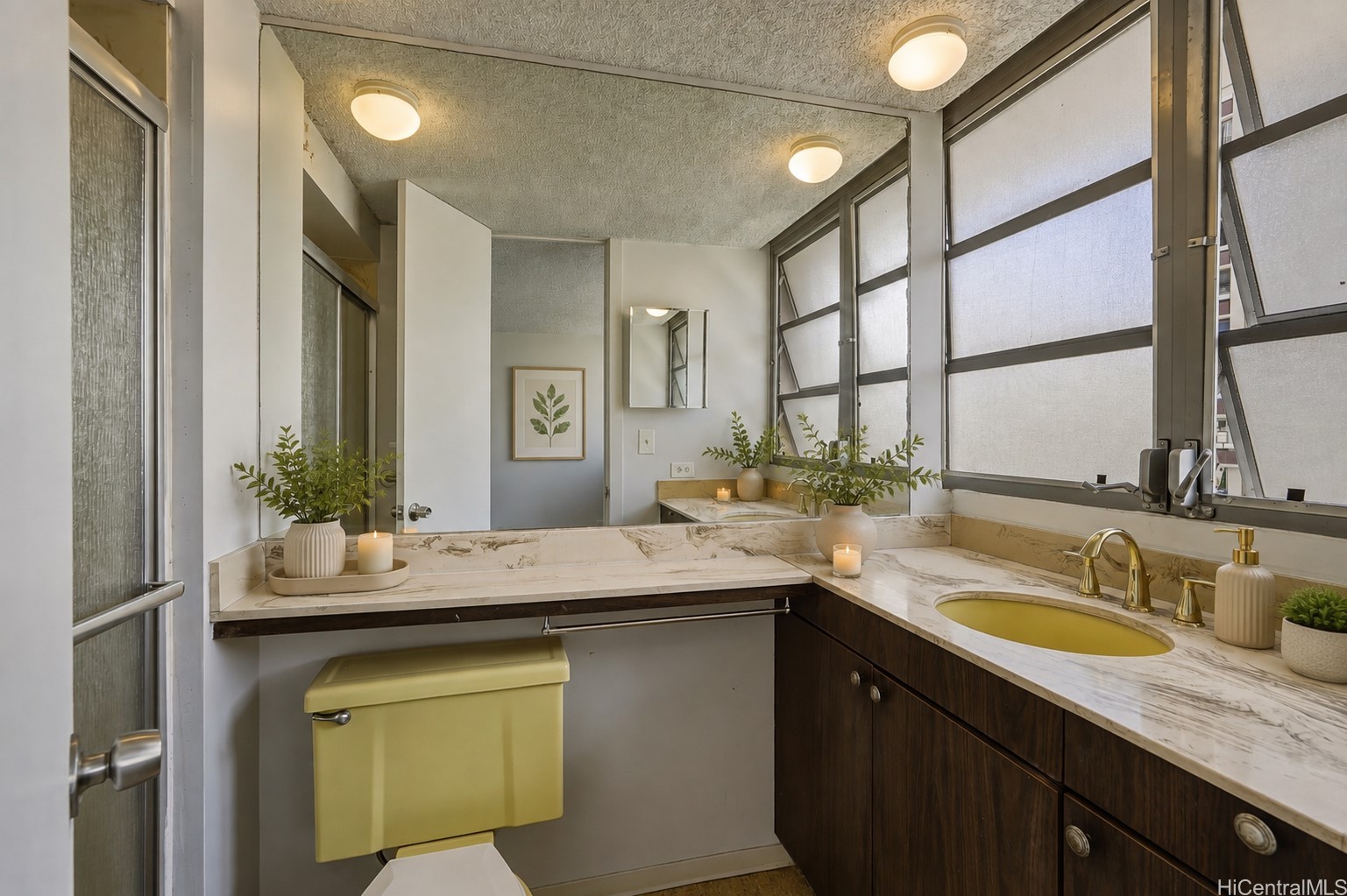 1425 Ward Avenue 3w Property Photo 21