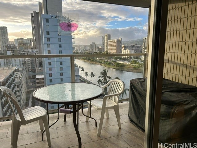 445 Seaside Avenue 1508 Property Photo 8