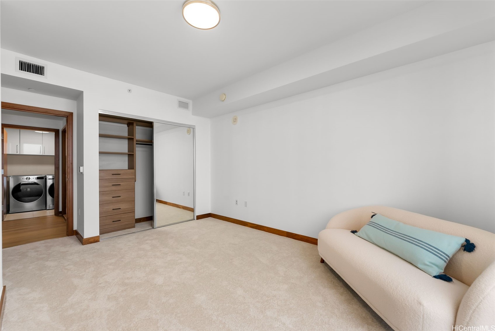 1555 Kapiolani Boulevard 1106 Property Photo 17