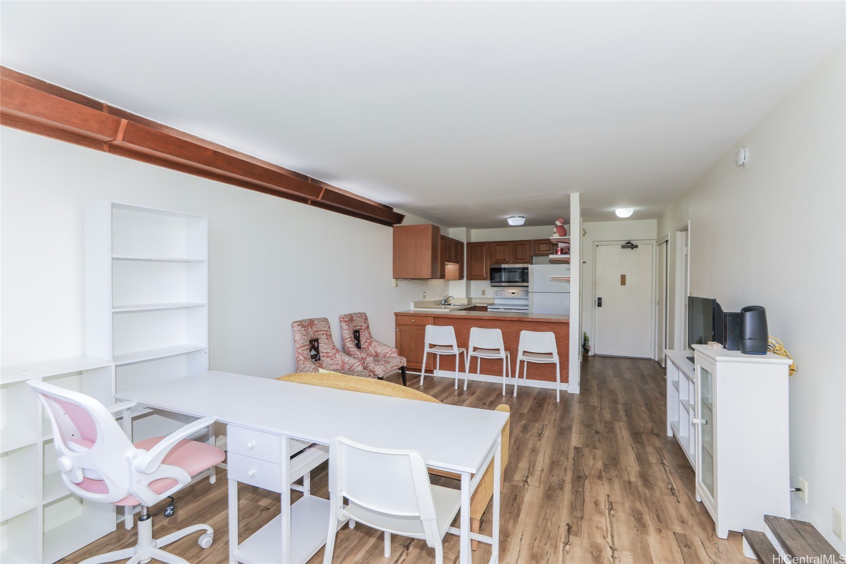 55 S Kukui Street D312 Property Photo 3
