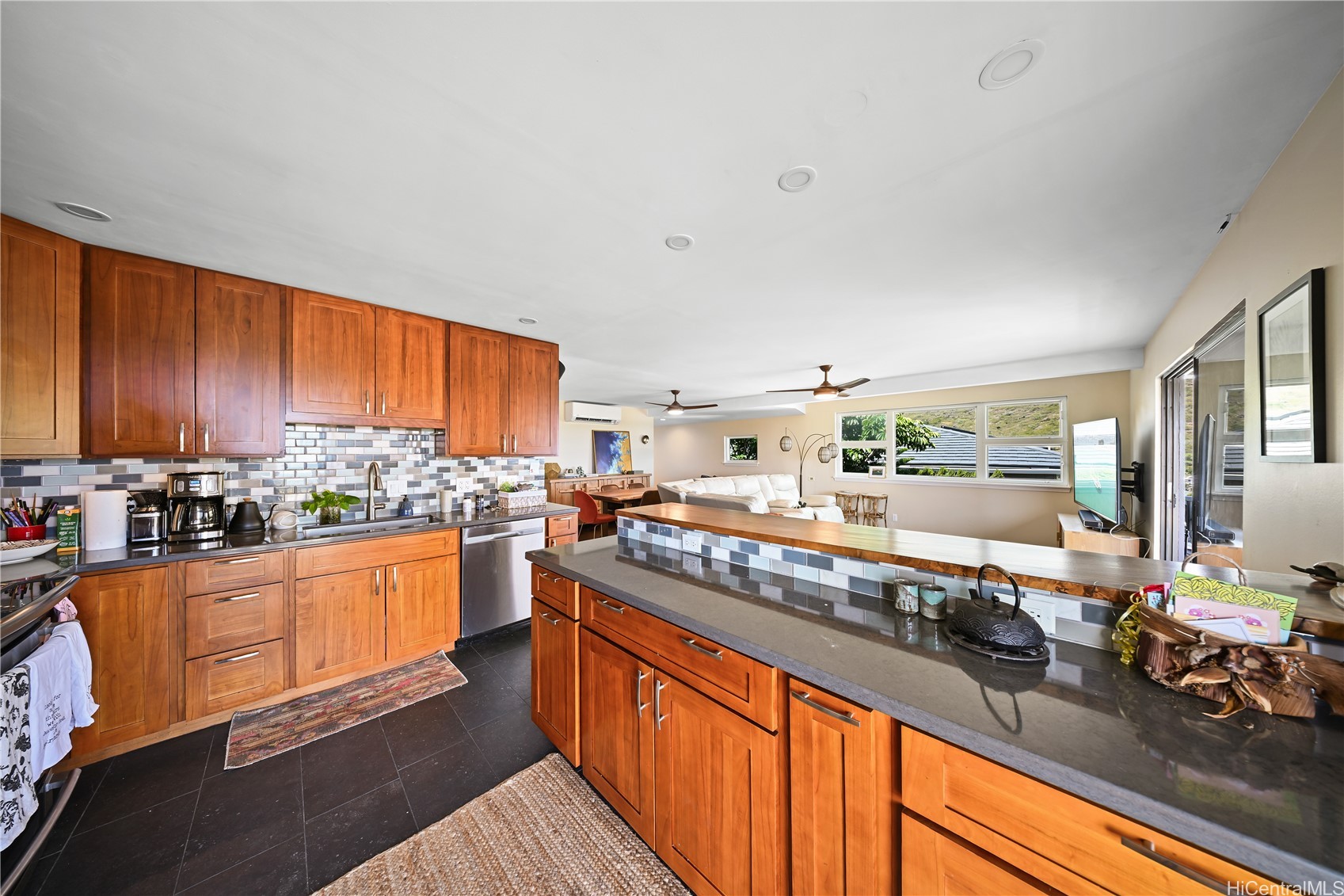 1492 Halekoa Drive Property Photo 8