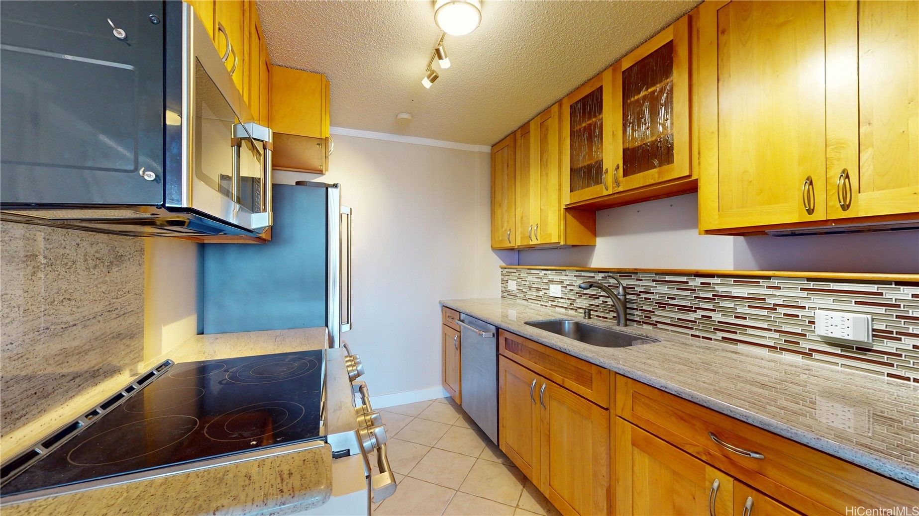1676 Ala Moana Boulevard 907 Property Photo 5