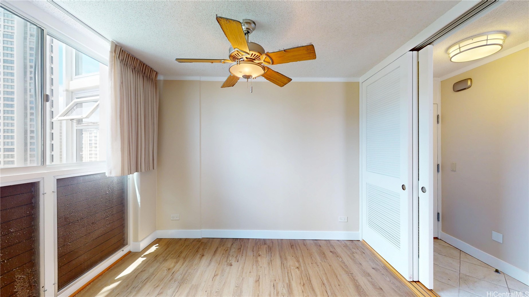 1676 Ala Moana Boulevard 907 Property Photo 7