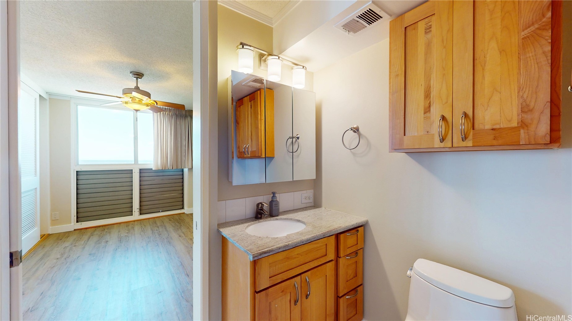 1676 Ala Moana Boulevard 907 Property Photo 11