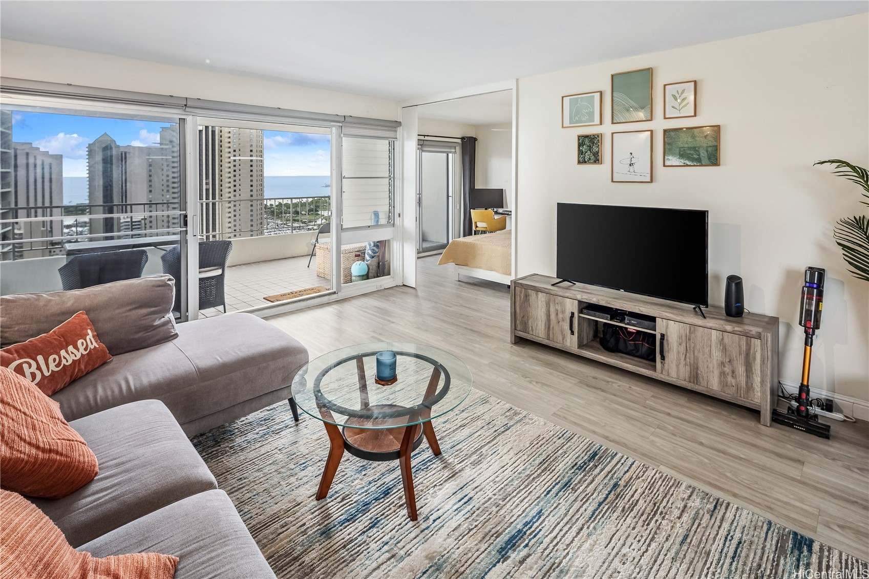 1717 Ala Wai Boulevard Phii 7 (3107) Property Photo 1