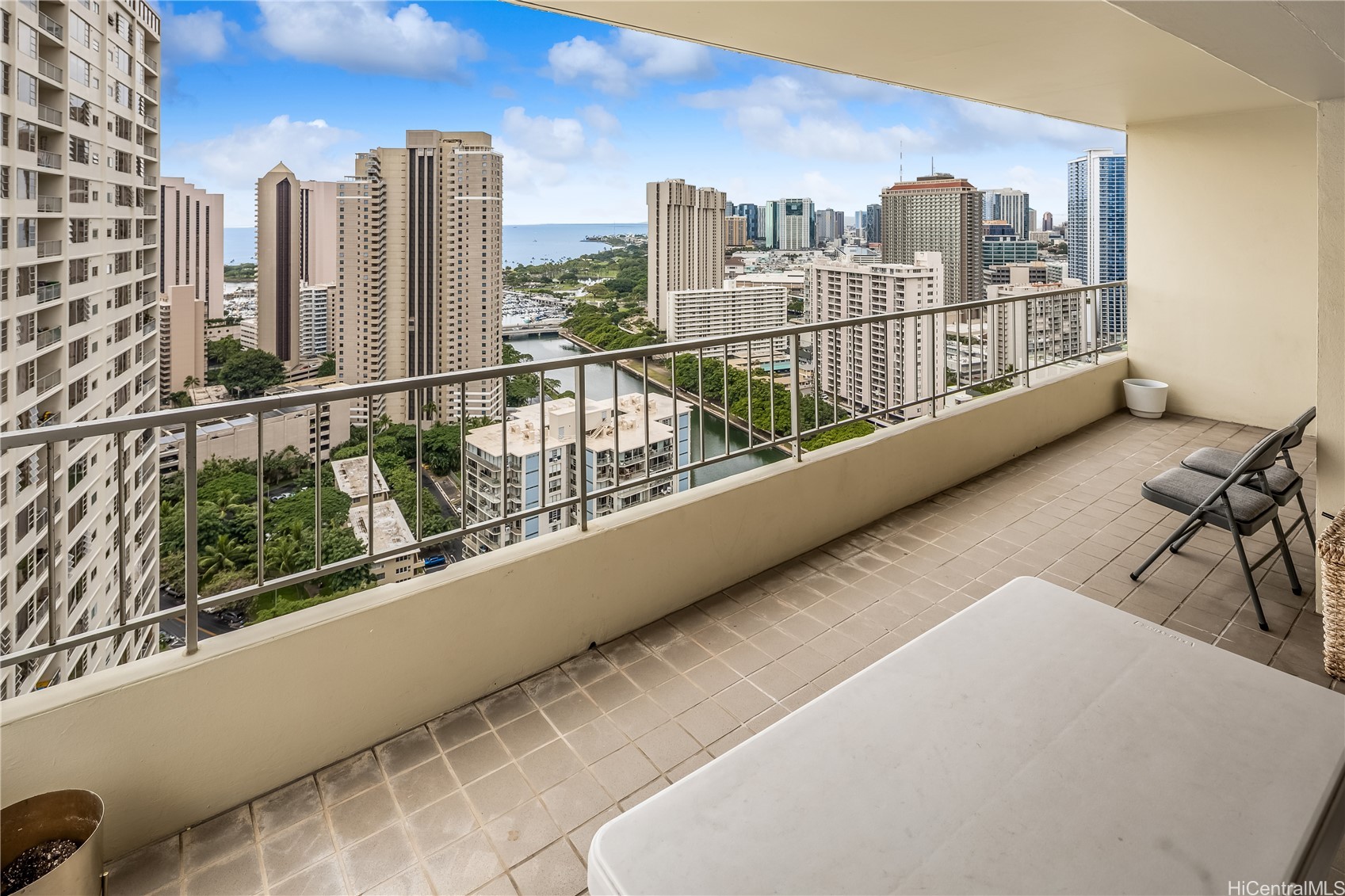 1717 Ala Wai Boulevard Phii 7 (3107) Property Photo 18