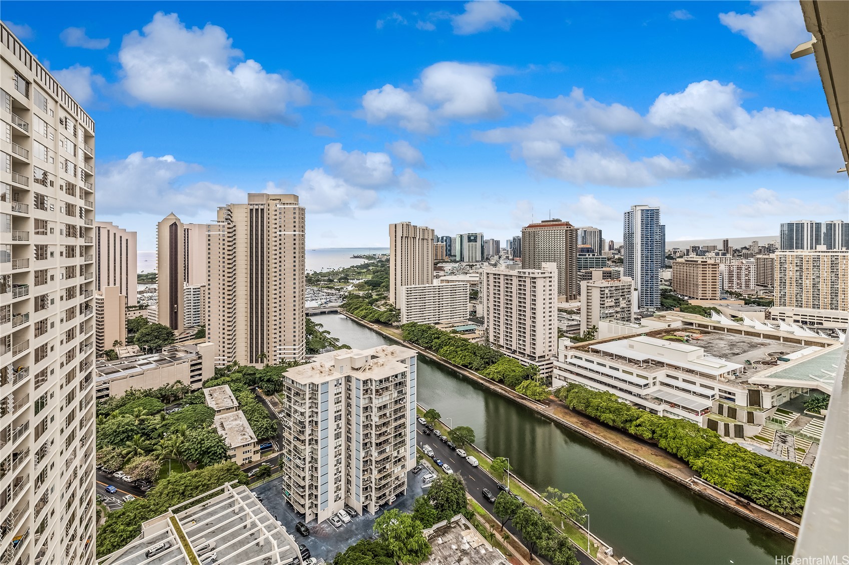 1717 Ala Wai Boulevard Phii 7 (3107) Property Photo 19
