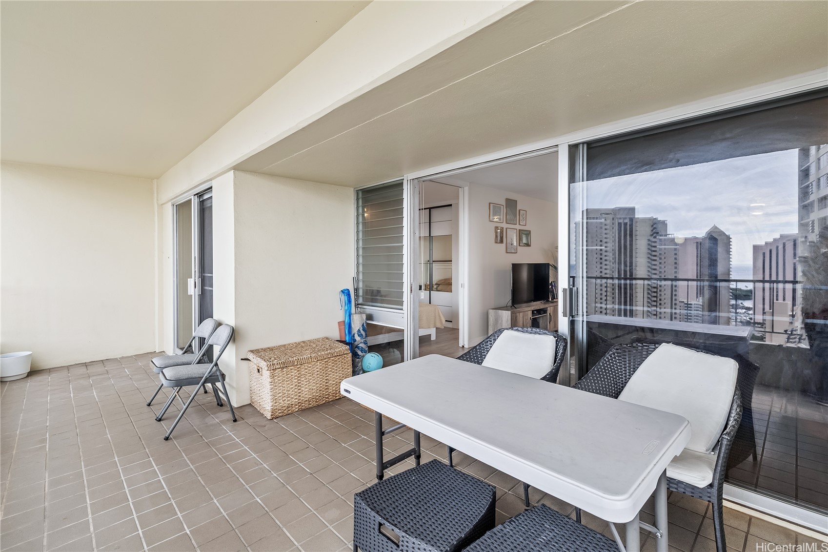 1717 Ala Wai Boulevard Phii 7 (3107) Property Photo 20