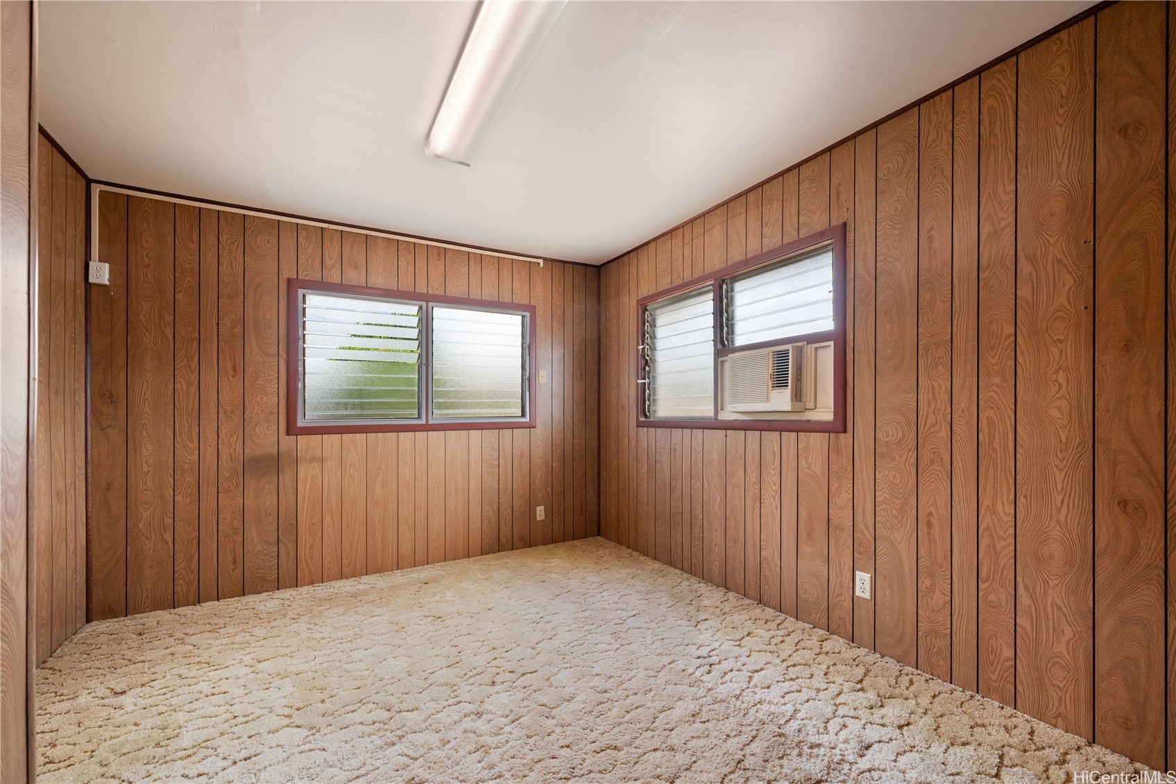 87-531 Manuu Street Property Photo 16