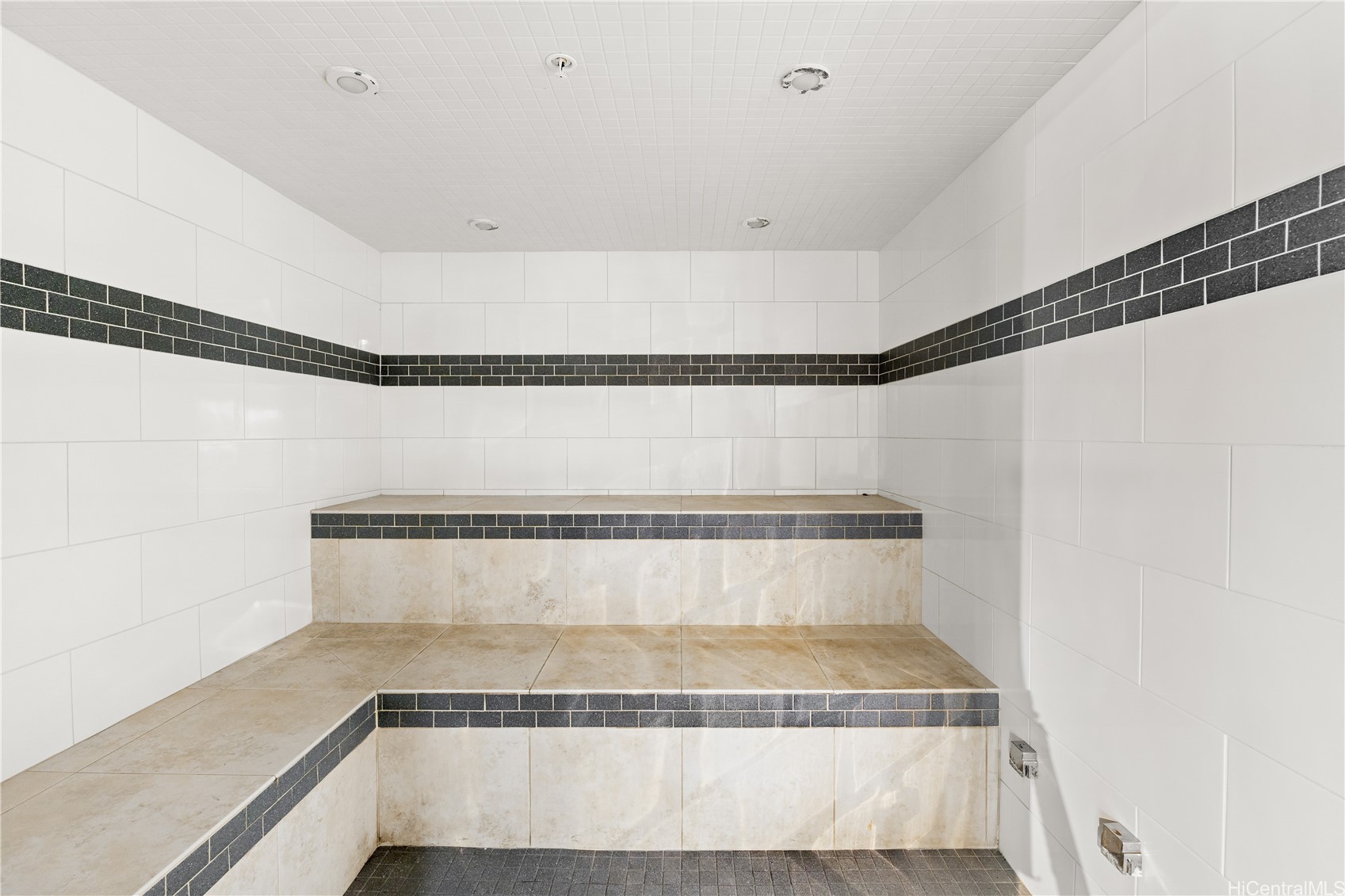 410 Atkinson Drive 1814 Property Photo 12
