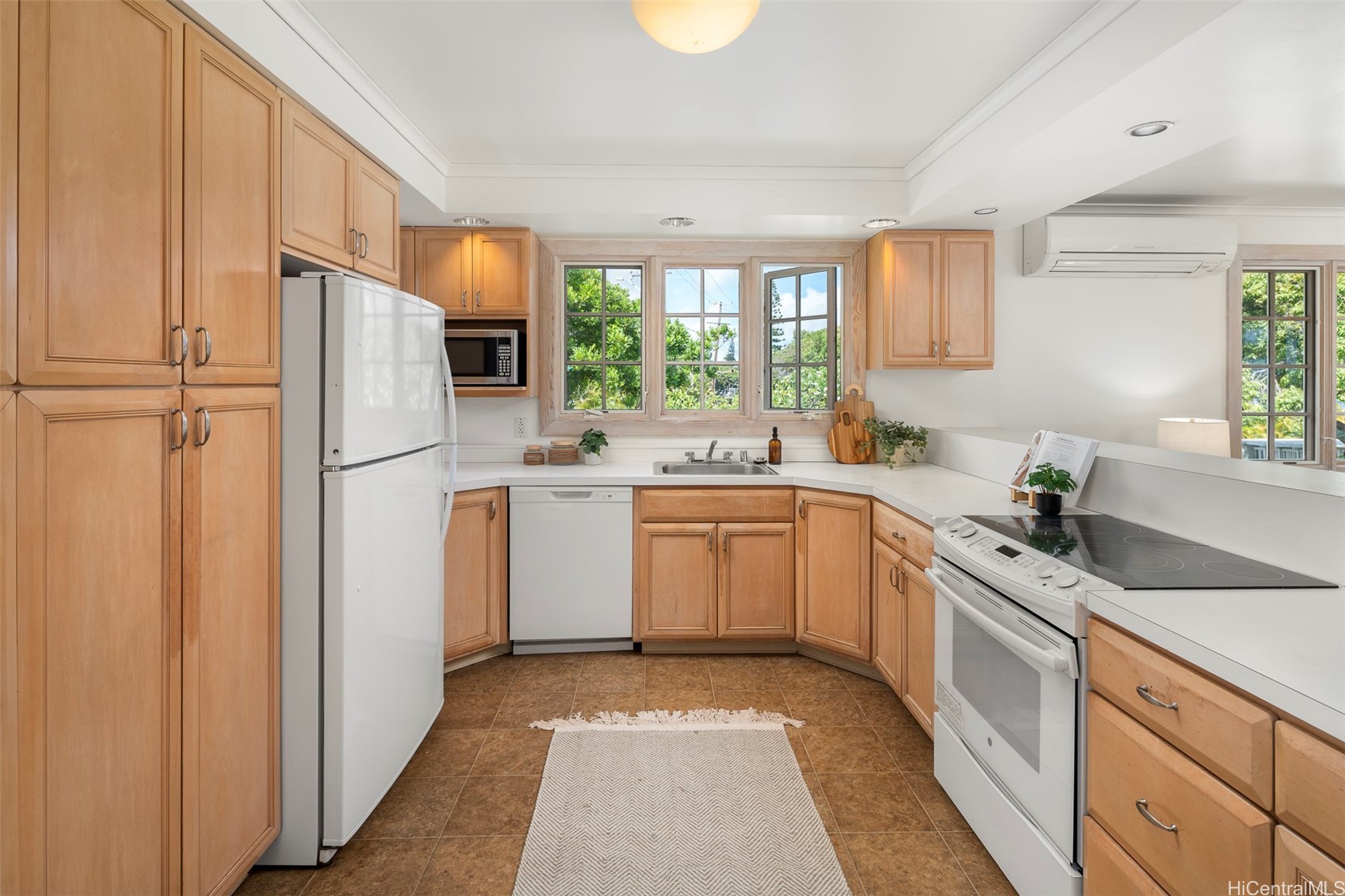 4929 Kalanianaole Highway Property Photo 18