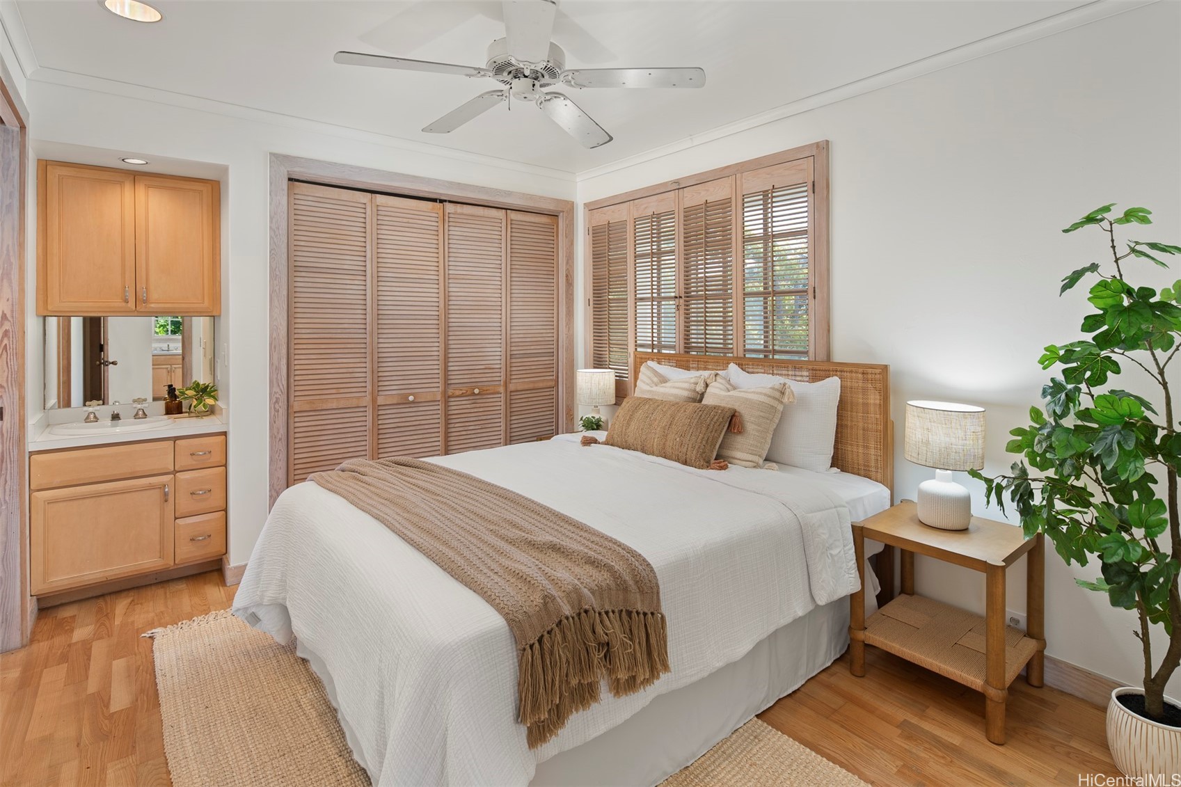 4929 Kalanianaole Highway Property Photo 19