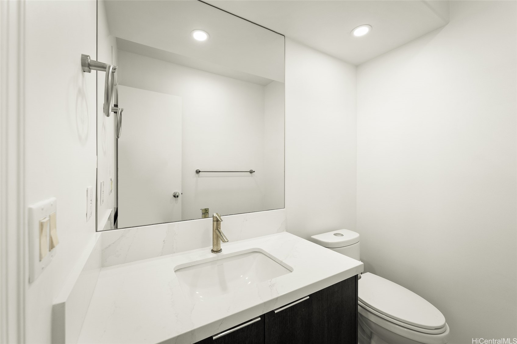 771 Kaulana Place Property Photo 8