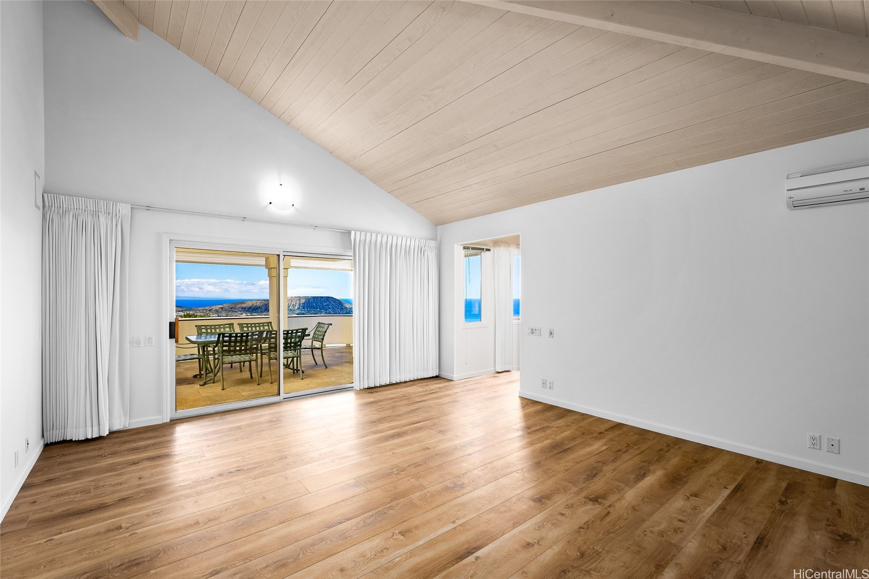 771 Kaulana Place Property Photo 12