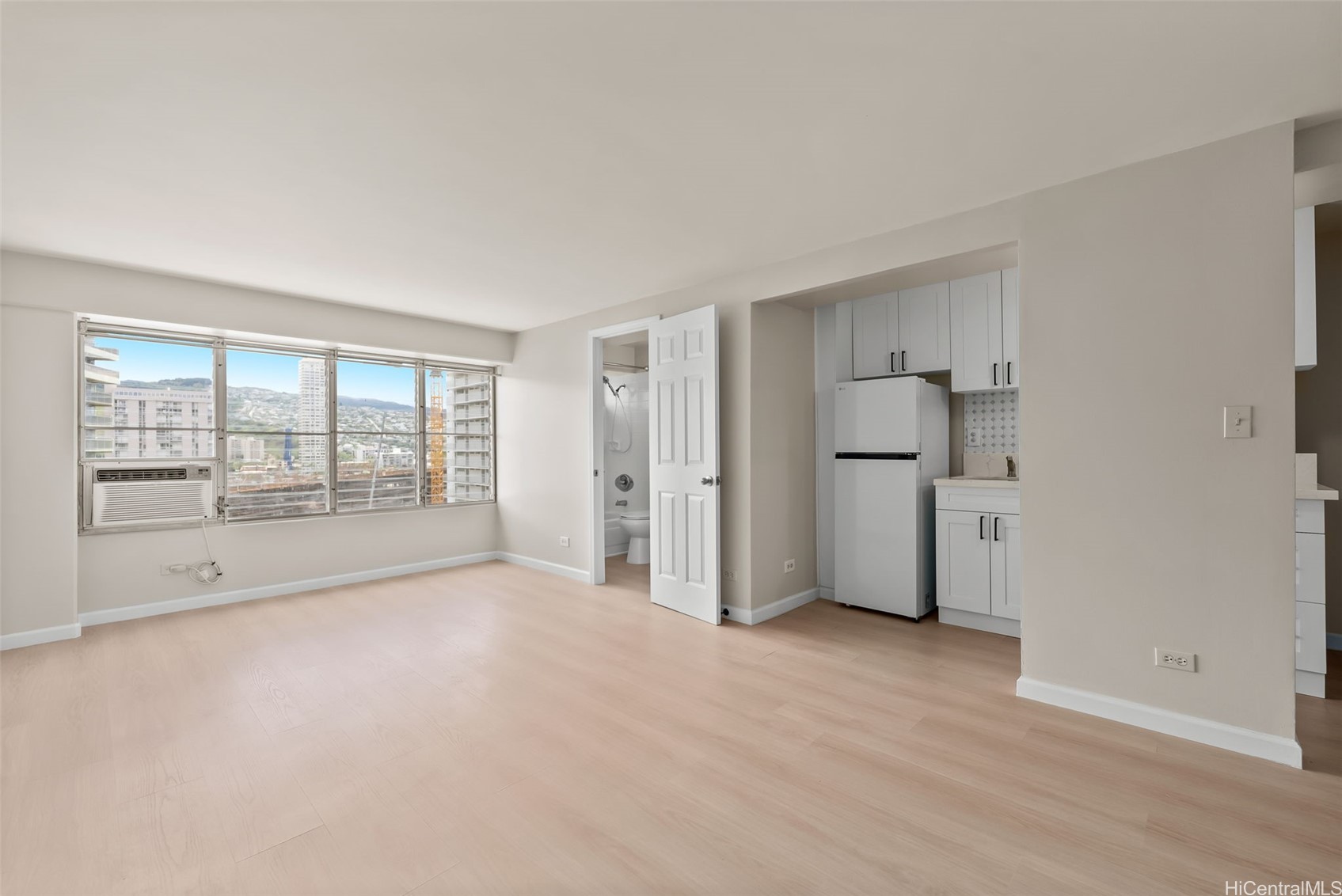2525 Date Street 1303 Property Photo 9
