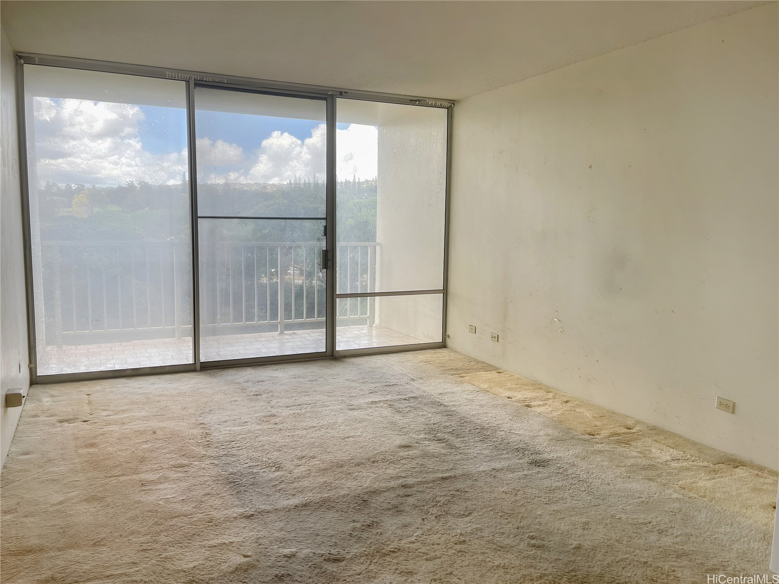 98-410 Koauka Loop 8a Property Photo 4