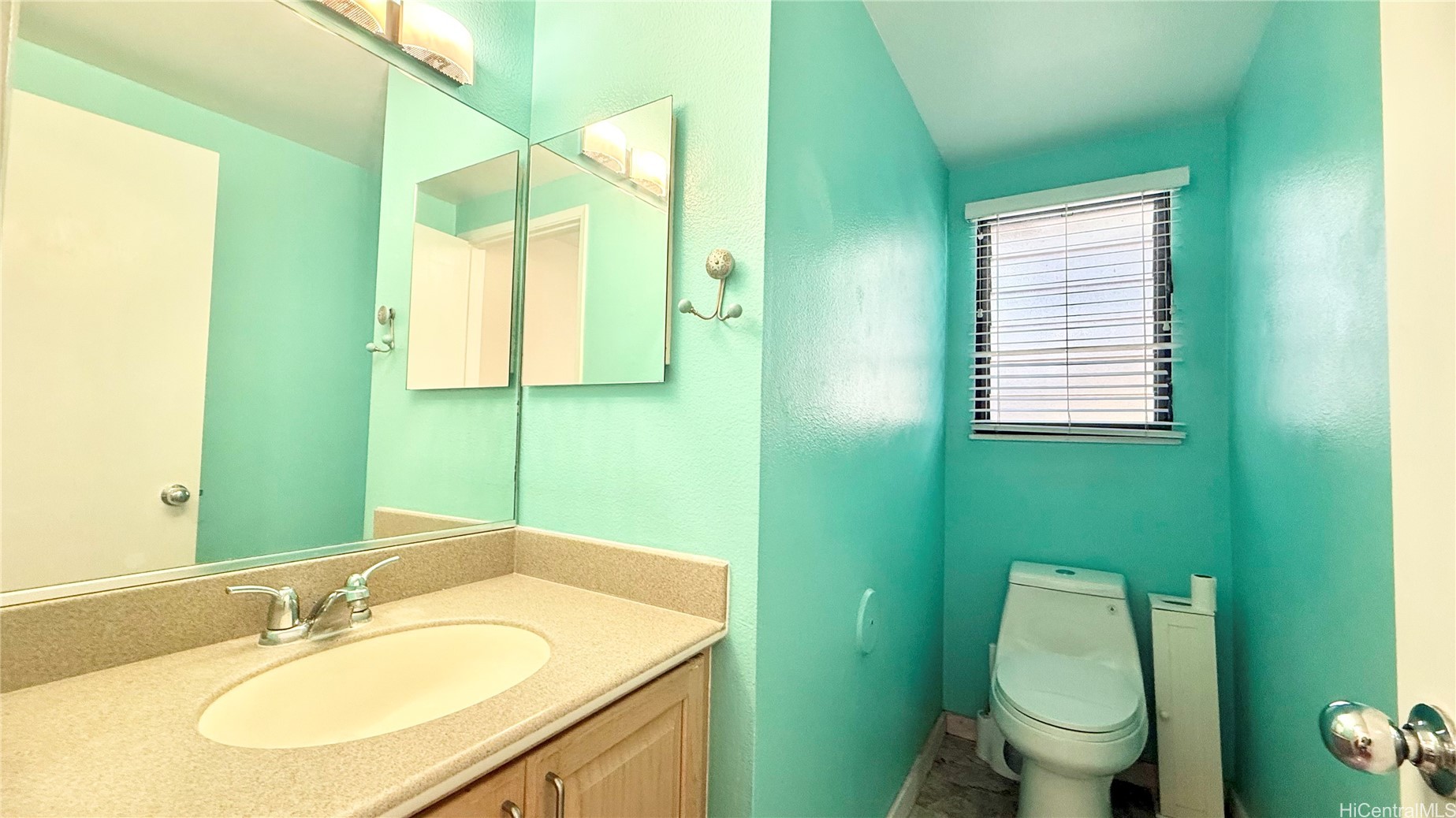 99-785 Holoai Street Property Photo 6