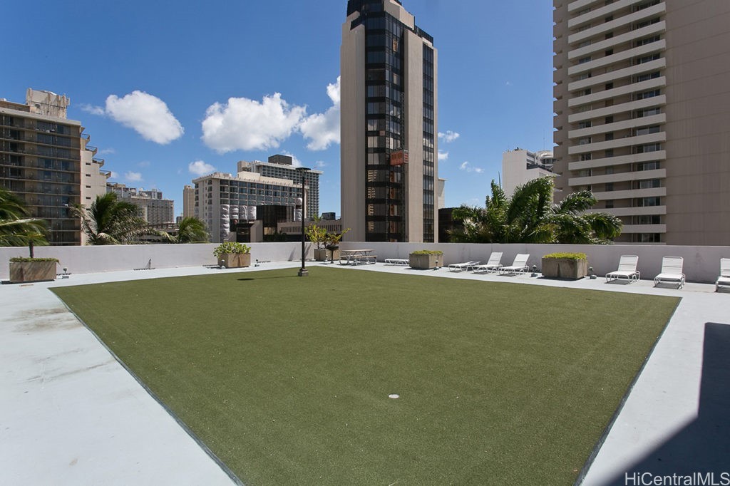 2240 Kuhio Avenue 1008 Property Photo 9